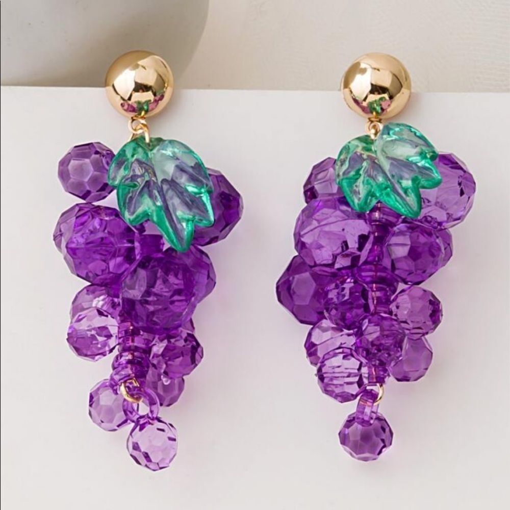 Bead Grape Design Drop Earrings